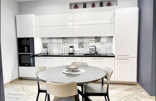 Dnipro Apartamento | Most City area 2-bedroom Lux, Ekaterinoslav square