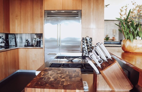 Nuuanu - Punchbowl Casa | Contemporary Estate in the heart of Honolulu Luxury Living
