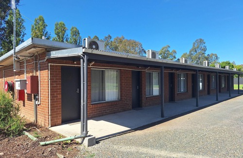 Thornton Apartamento | MOTEL 4 - Sleeps 4 - Queen bed, bunk set