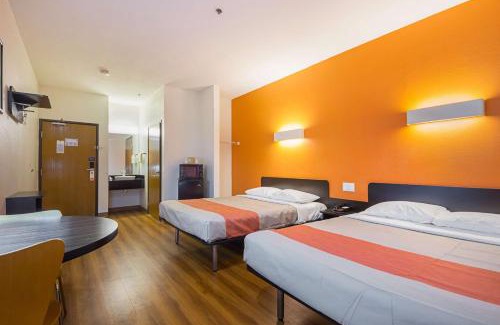 Irving Hotel | Motel 6 Dallas – Irving DFW Airport South