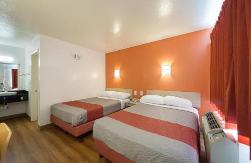 McAllen Hotel | Motel 6-Mcallen, TX