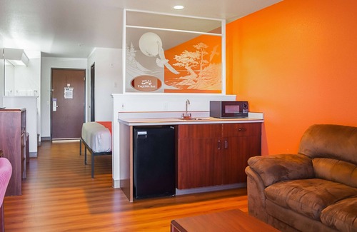 Newport Hotel | Motel 6 Newport, OR
