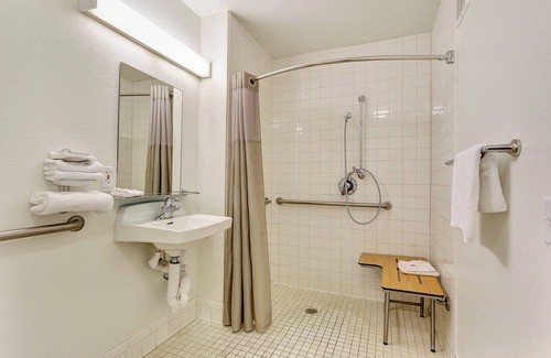 Santa Rosa Hotel | Park Inn by Radisson, Santa Rosa South