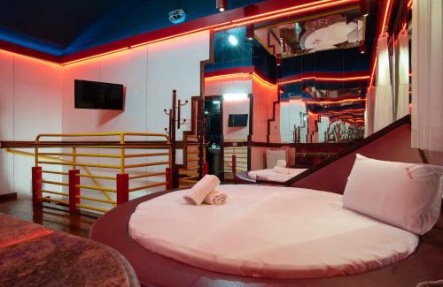 Santa Amelia Hotel | Motel Fantasy 5