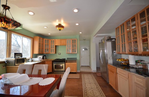 Newark Casa | Motel House
