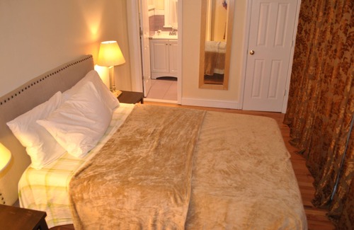 Newark Casa | Motel House