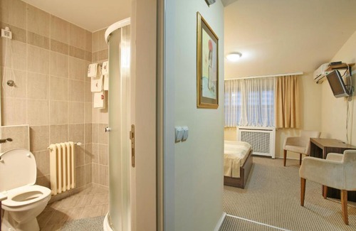 Mladenovac Hotel | Motel Knez