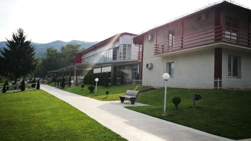 Predejane Hotel | Motel Predejane