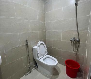 Ninh Kieu Hotel | Motel TRUNG HẬU