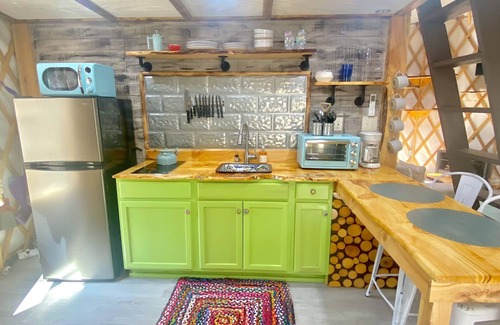 Piper Gap Apartamento | Mother Earth, stargazing from the hot tub, mountain views