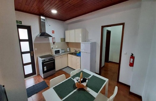 Lajes das Flores Apartamento | Mother-in-Law's House 2