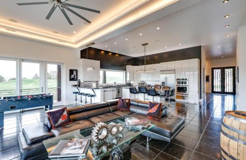 Spearfish Casa | Motorcycle-Themed Home in Spearfish with Hot Tub!