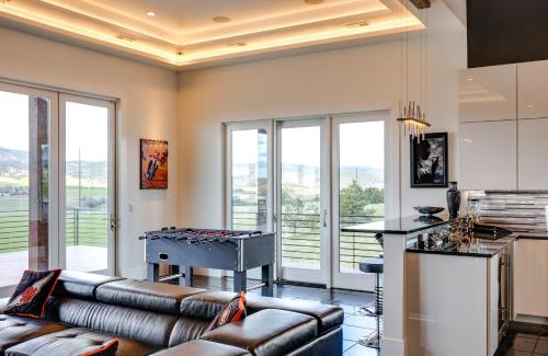 Spearfish Casa | Motorcycle-Themed Home in Spearfish with Hot Tub!