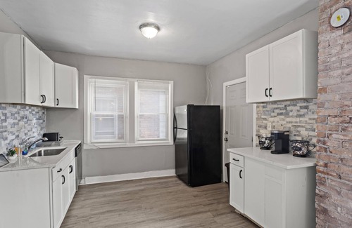 New Center Detroit Casa | Motown Hangout Near Motown Museum, Henry Ford Hospital, Fisher Theater
