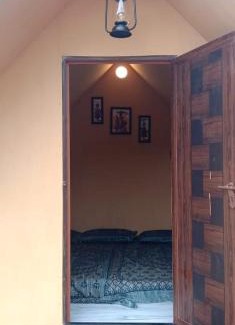 Maraiyur Otro | Mount Camp