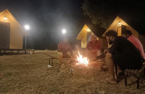 Maraiyur Otro | Mount Camp