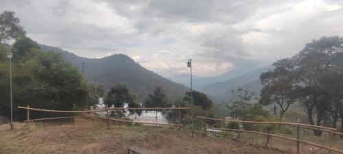 Maraiyur Otro | Mount Camp