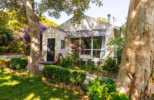 Mount Macedon Cabaña | Mount Macedon charming country cottage
