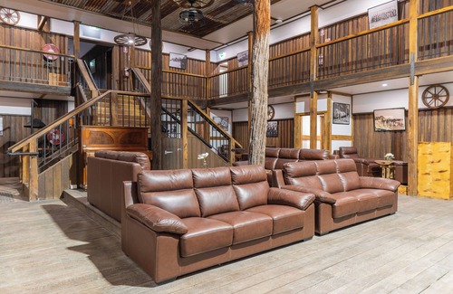 Mount Mee Cabina | Mount Mee Country Lodge