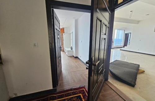 Dhirkot Apartamento | Mount Vista Luxury Apartments