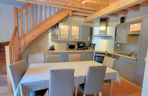 Saint-Michel-de-Chaillol Chalet De Esquí | Casa con jardín amplio en un entorno tranquilo, 3 habitaciones, ideal para vacaciones en la montaña