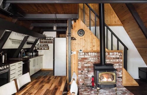 Pla-Vada Woodlands Cabina | Mountain a-frame cabin - hot tub - ski resorts