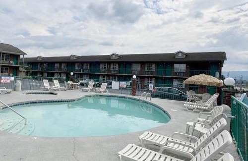Sevierville Hotel | Mountain Aire Inn Sevierville - Pigeon Forge