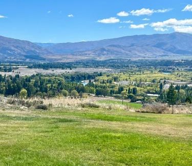 Alexandra Apartamento | Mountain and river view retreat