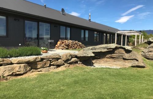 Alexandra Apartamento | Mountain and river view retreat