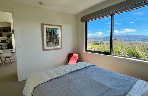 Alexandra Apartamento | Mountain and river view retreat