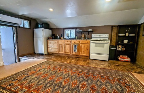 Snowbird Cabina | Mountain Apartment Located in BigCottonwood Canyon.