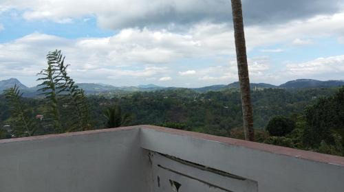 Kandy Casa | Mountain Bliss Villa Peradeniya