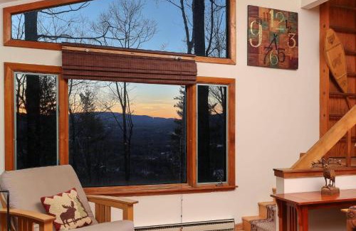 Campton Chalet De Esquí | Mountain cabin with views, privacy, and more.