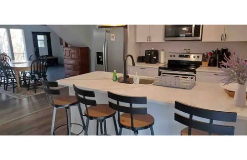 Kabletown Cabina | Mountain Cabin in the Woods, Near Wineries & More!