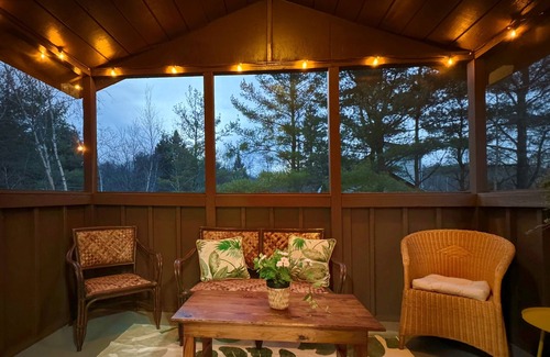 Long Pond Cabina | Mountain Cabin on Ash : Hot Tub/ Billiards/ Game Room/ Fire Pit/ Gym Equipment