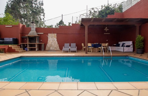 San Fernando Casa | Mountain Chalet with Sea Views & Pool