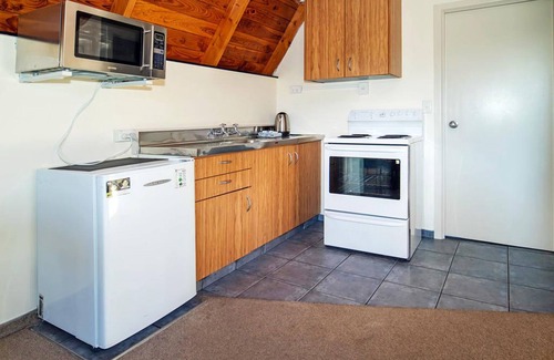 Twizel Hotel | Mountain Chalets Motel