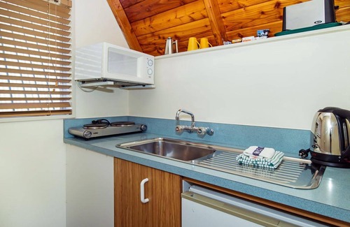 Twizel Hotel | Mountain Chalets Motel