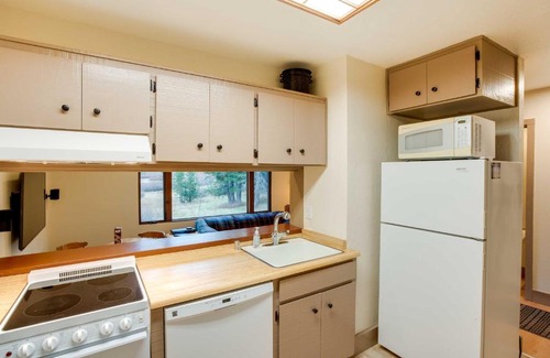 Kirkwood Apartamento | Mountain Condo with Fireplace in Kirkwood Ski Resort