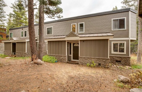 Kirkwood Apartamento | Mountain Condo with Fireplace in Kirkwood Ski Resort