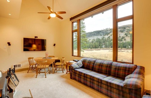 Kirkwood Apartamento | Mountain Condo with Fireplace in Kirkwood Ski Resort