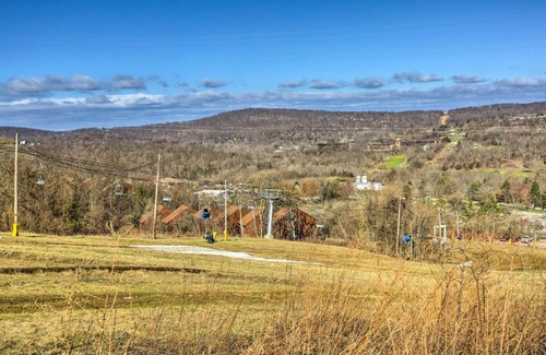 Vernon Apartamento | Mountain Creek Condo with Grill Walk to Lifts!