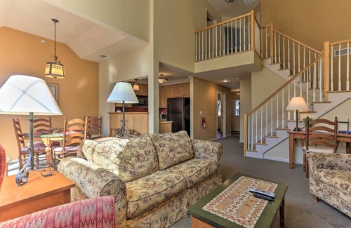 Vernon Casa | Condominio con piscina a pasos de Mountain Creek Atracciones!