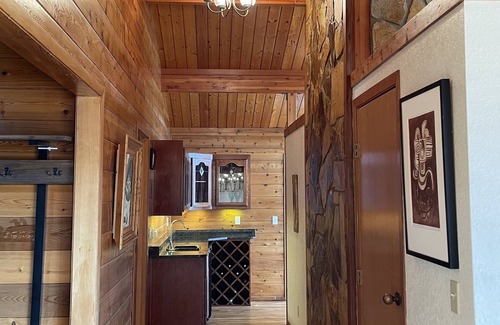 Andrews Casa | Mountain Dream Home with Breathtaking View, Swimming Pool and Hot Tub