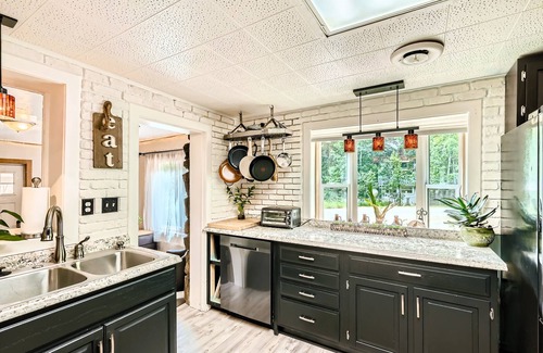 Idaho Springs Casa | ✨Mountain Escape ~With Hot Tub Near Mt Blue Sky✨