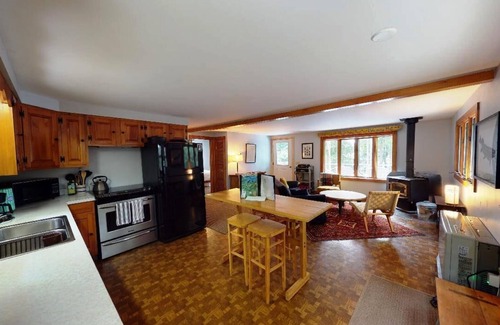 Greenville Cabina | Mountain Escape (Waterfront on Lower Wilson Pond!)