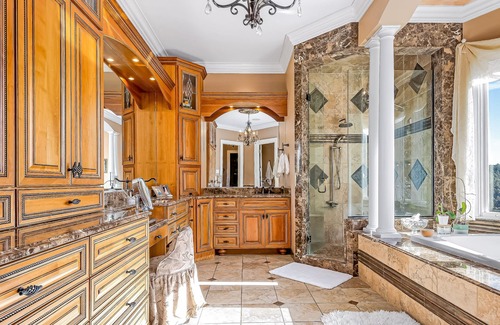 Leicester Casa | Mountain estate with hot tub, sauna, gym, home theater, game room, & WiFi