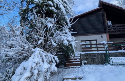 Comarnic Chalet De Esquí | Mountain Family Chalet