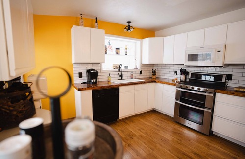 Bozeman Otro | Mountain Farmhouse in Bozeman, MT. Center for Montana Adventures