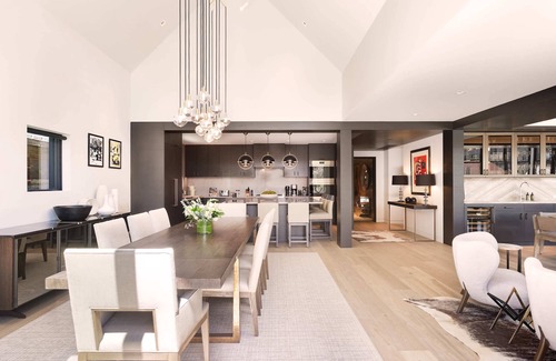 Downtown Casa | New! Downtown Penthouse, Rooftop Pool & Hot Tub